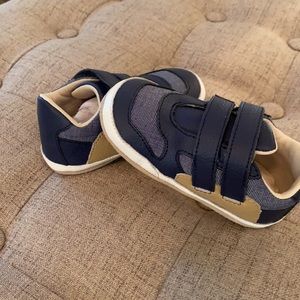 Robeez “Mini Shoez” Baby Sneaker